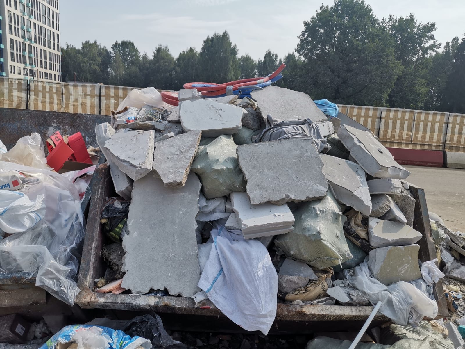 Вывоз строймусора контейнером